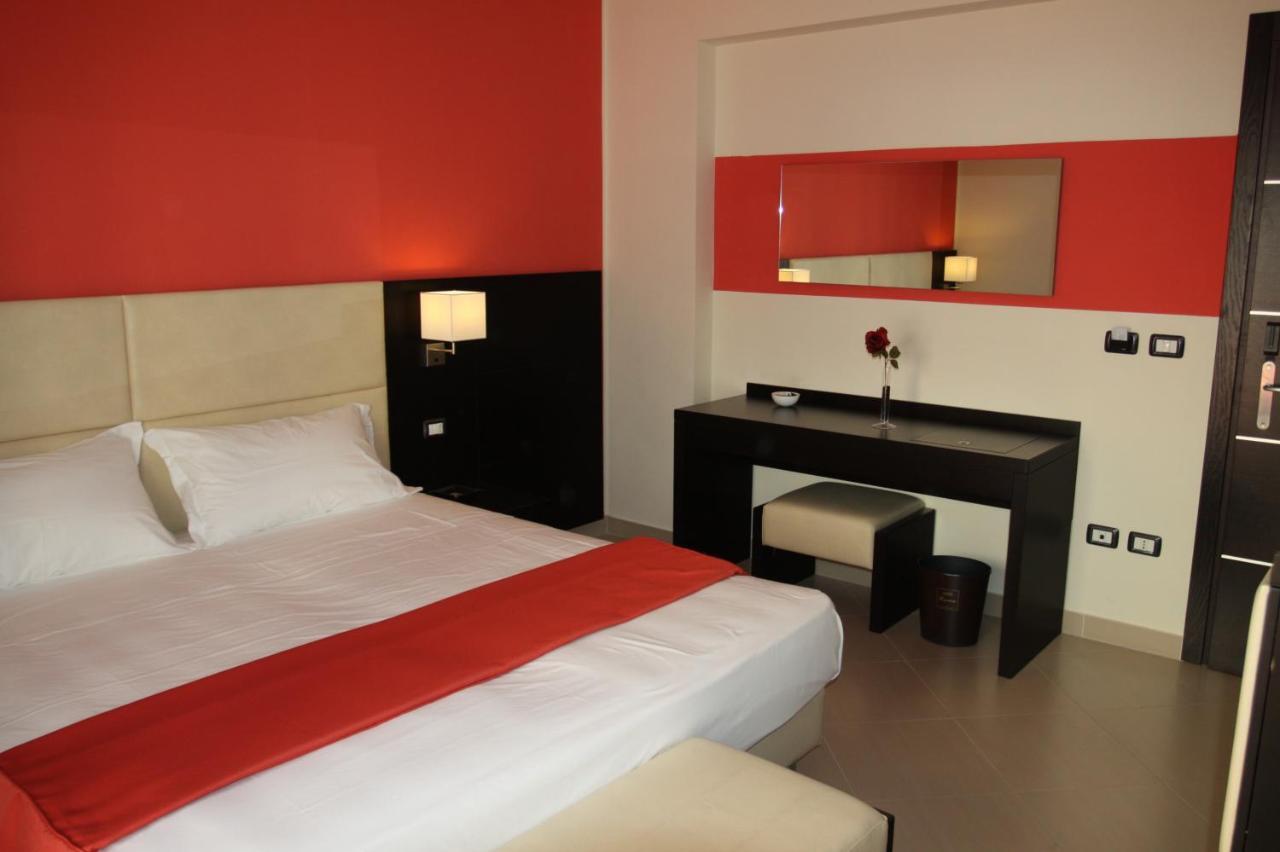 Rama Palace Hotel Casalnuovo Di Napoli Habitación foto